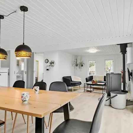 3 Bedroom Lovely In Casa vacanze *