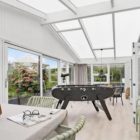 Semesterbostad 3 Bedroom Lovely In *