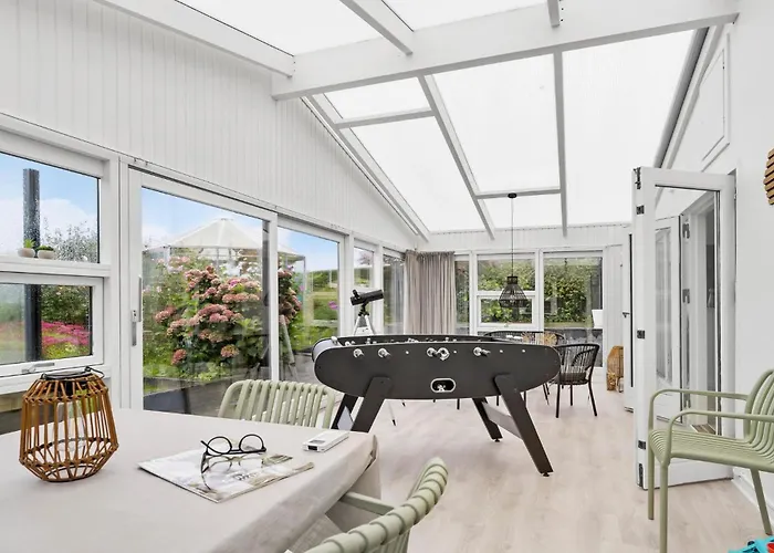 Сasa de vacaciones 3 Bedroom Lovely In *